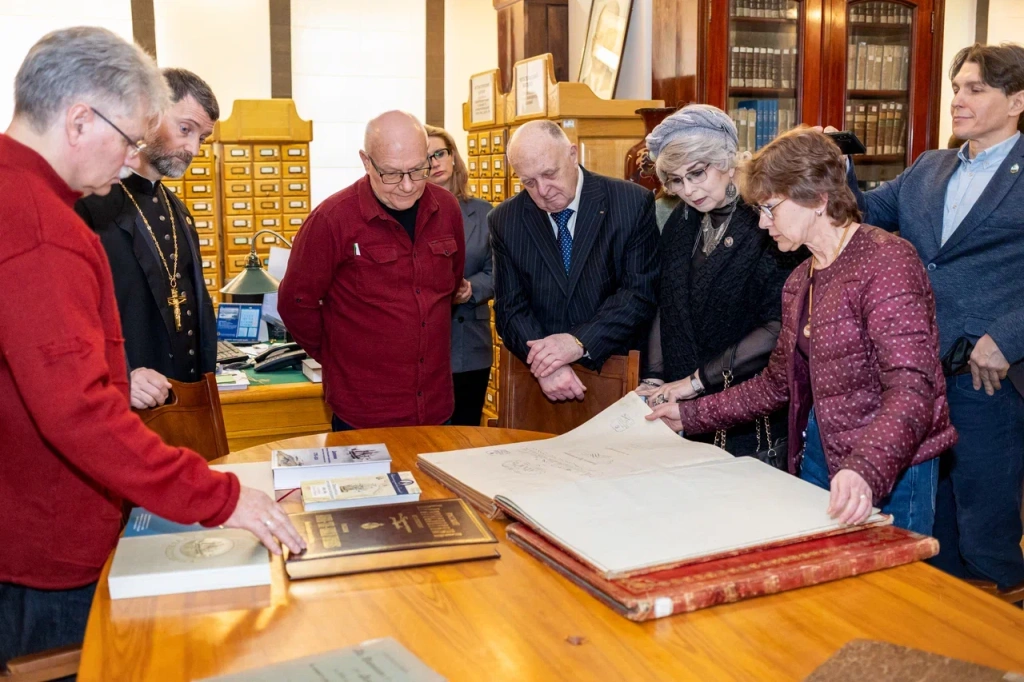 Обсуждение будущего святыни прошло в штаб-квартире Русского географического общества совместно с представителями рабочей группы проекта.