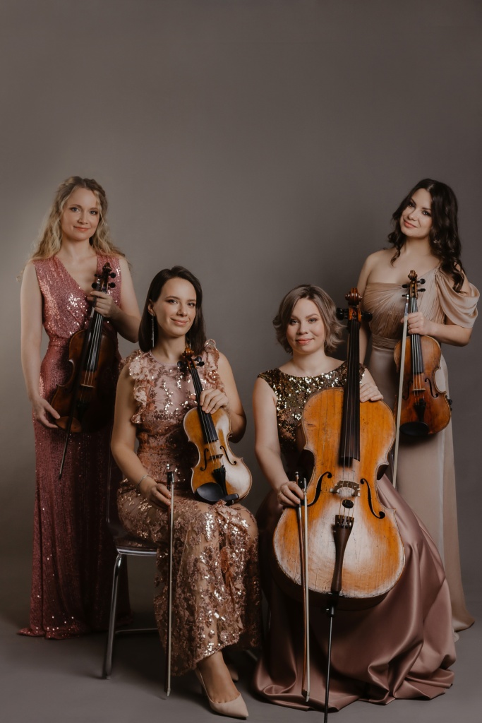 «Ауэр-квартет»: Элина Друх (скрипка), Сандра Патрикеева (скрипка), Маргарита Елизарова (альт), Татьяна Тутынина (виолончель). Правообладатель изображения: пресс-служба проекта. IMG_6172 (1).jpg