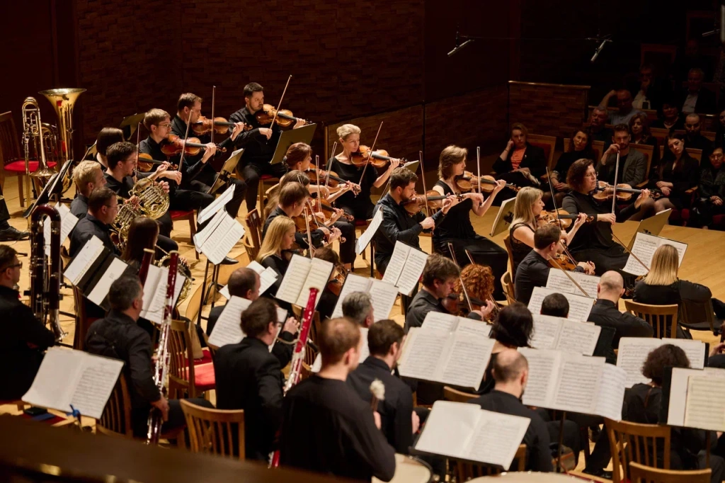 Симфонический оркестр Мариинского театра.
