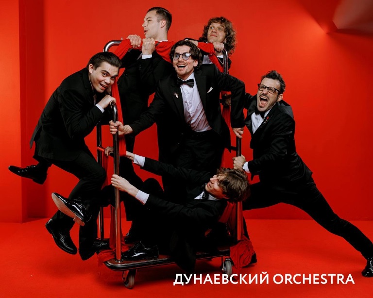 Фестиваль «Паруса Кронштадта». «Дунаевский Orchestra». Источник: vk.com/kronshtadt_rf. Правообладатель: vk.com/kronshtadt_rf.