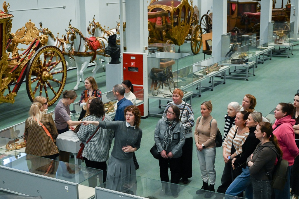 Правообладатель: Бронников Правообладатель: Государственный Эрмитаж.