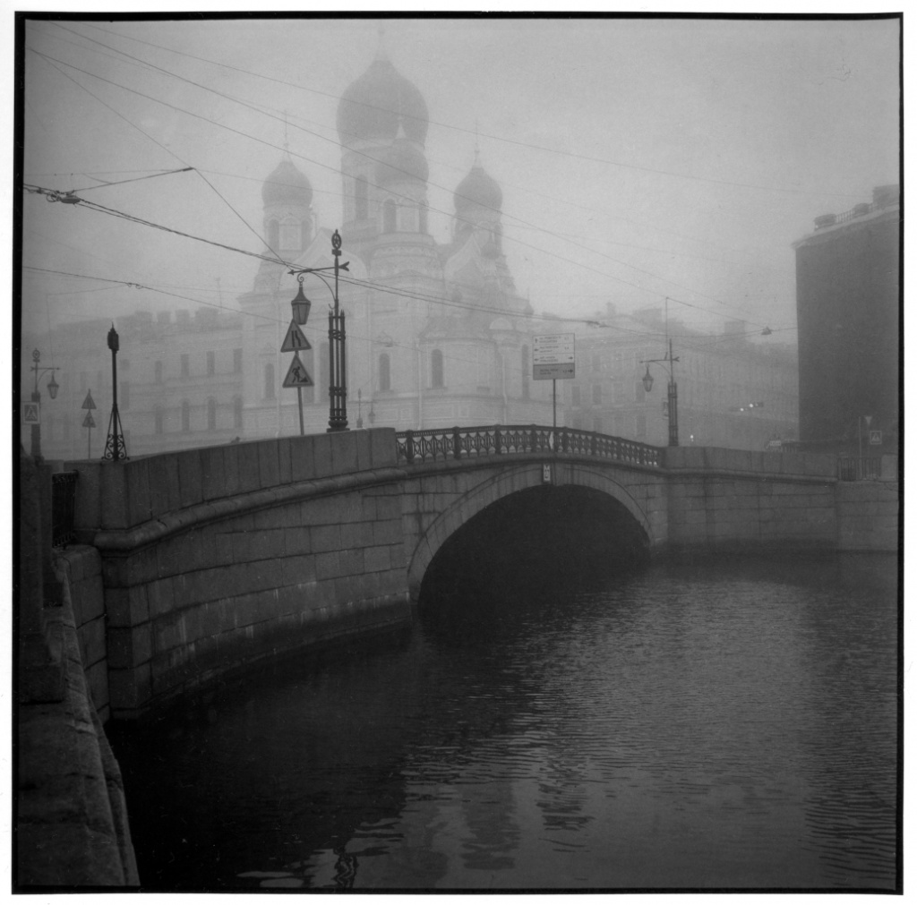 Фотографии Виталия Смирнова — это медитация, выраженная языком формы и света. Фотографии Виталия Смирнова — это медитация, выраженная языком формы и света.