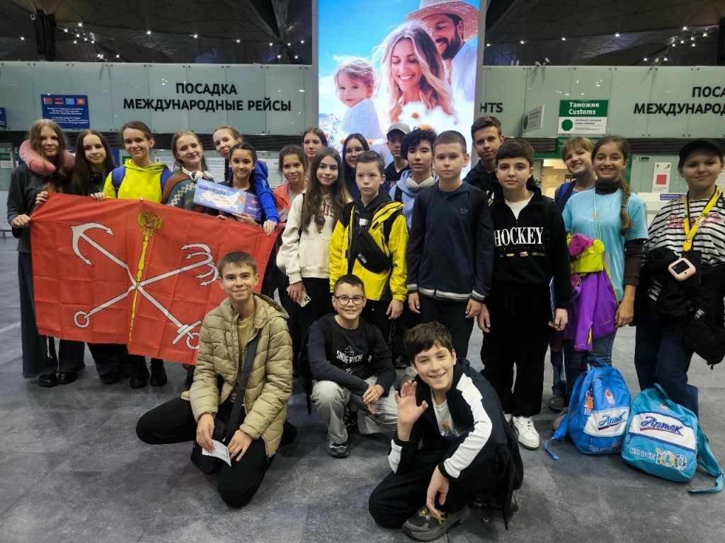 Правообладатель: vk.ru/mypervie78. Cw2iVqgqxuDLbQQf--KG5V7zCGmToTEK8lEJb-aViiTpG3MtP7t452zf4BoT4Nsg7RUZRtKH9cj67lS8uxBffD7_.jpg