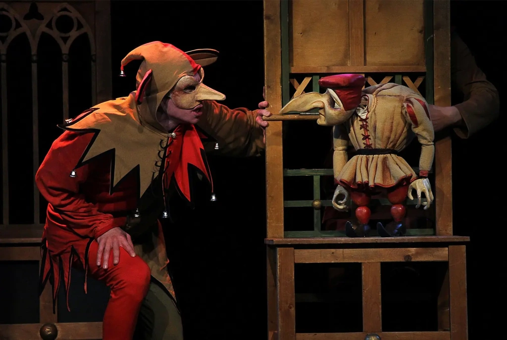 Источник: teatrskazki.spb.ru. Правообладатель: Кукольный театр сказки. karlik_foto5_min.jpg