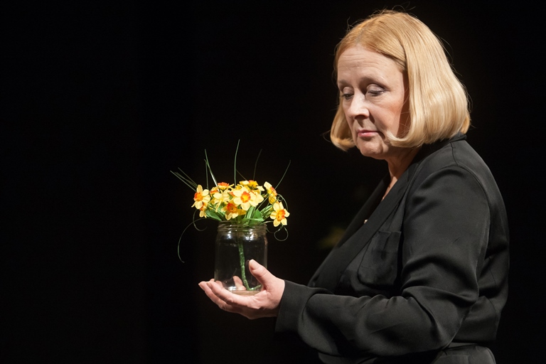 Казанский академический русский Большой драматический театр имени В.И. Качалова (Татарстан). Моноспектакль «Последний день». Фото предоставлено пресс-службой Театра-фестиваля «Балтийский дом». Правообладатель: оргкомитет фестиваля «Встречи в России». 