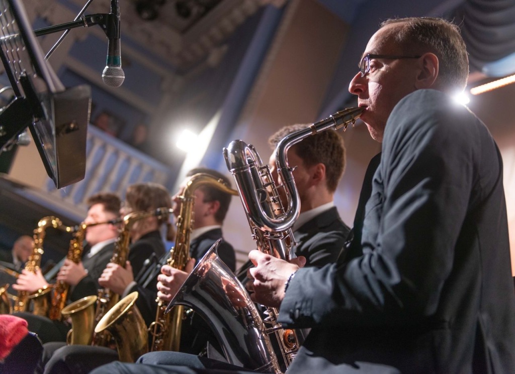 Правообладатель: jazz-hall.ru. RCxsMOF679uThTMKAnN2TQw_yM2YTrVb3c9gepVKwQyhb3IPZ_upuPSvJp5lVW3_lomWlrCo3BXjIW8j8R_2CU_z (1).jpg