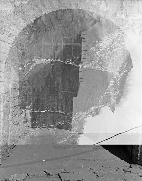 Выставка предлагает взглянуть на крепость через призму археологии, истории и культуры.