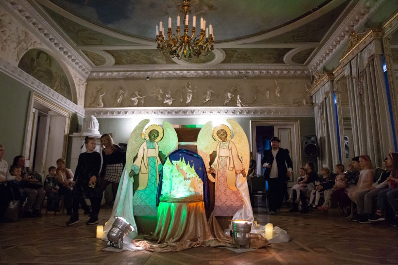 «Рождественские предания Дома Кочневой». Правообладатель: пресс-служба СПб ГБУК «Петербург-концерт». Рождественские предания Дома Кочневой. Правообладатель: пресс-служба СПб ГБУК «Петербург-концерт».