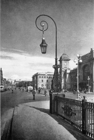 Фонарь Введенского моста, 1960.png