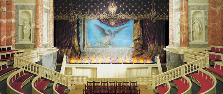Правообладатель: hermitagetheater.ru. theater1.jpg