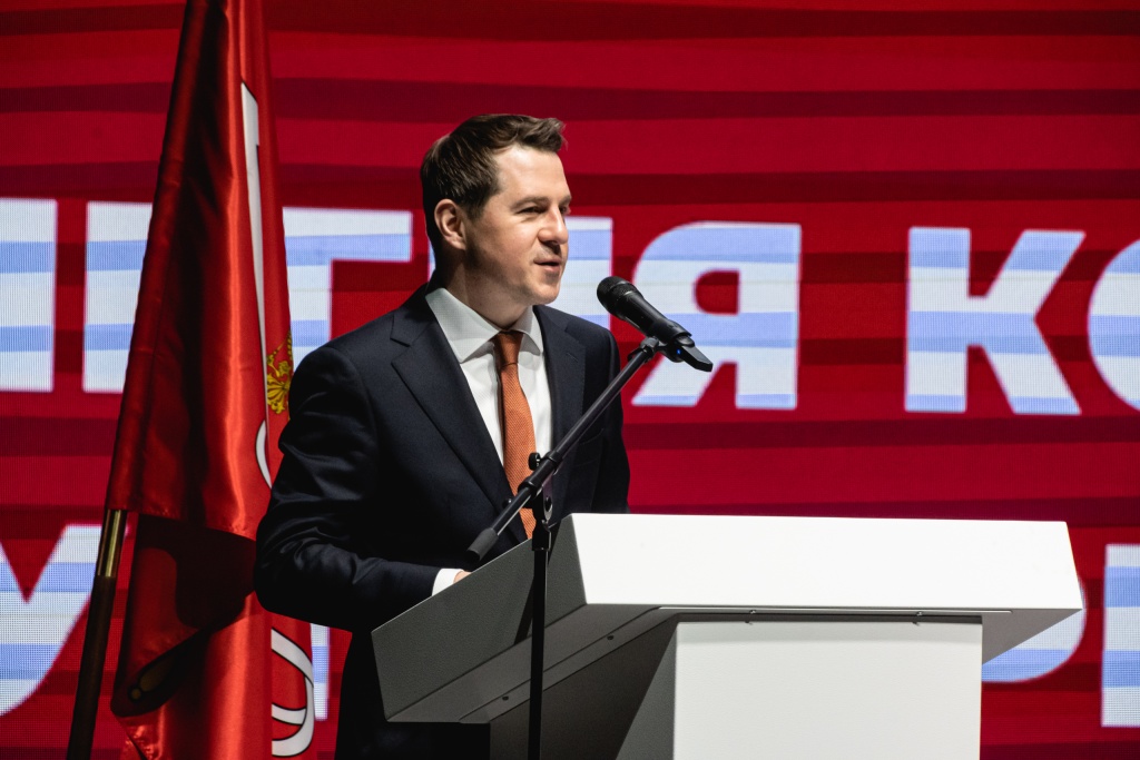 Правообладатель: Ирина Иванова / Институт культурных программ.