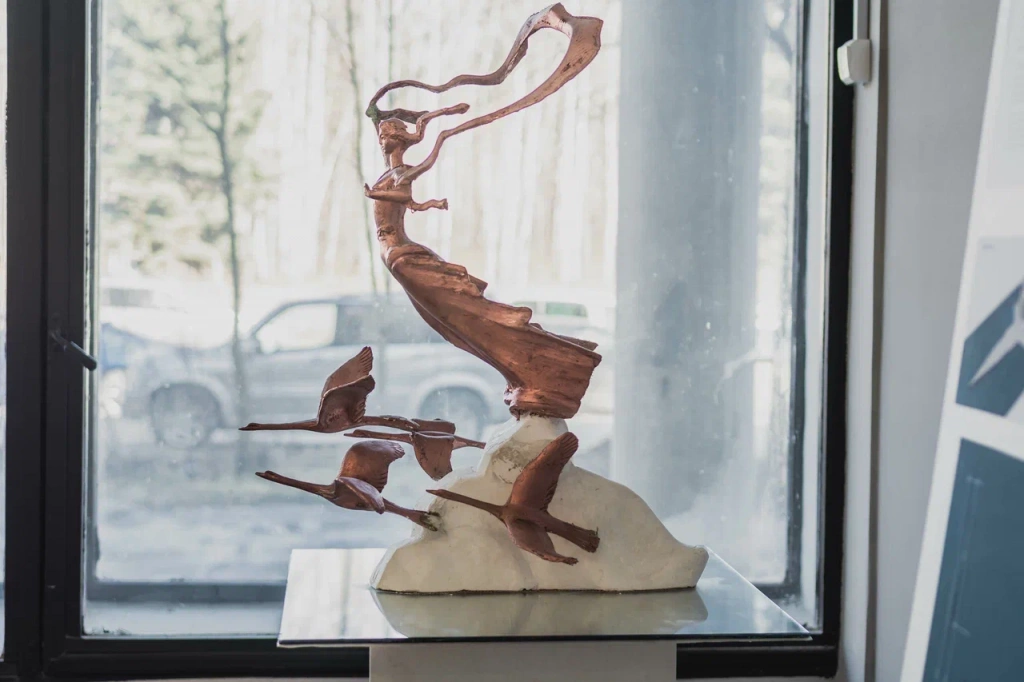 Скульптура "Жена моряка" отличается легкостью и изяществом. Фото: Ирина Иванова. 