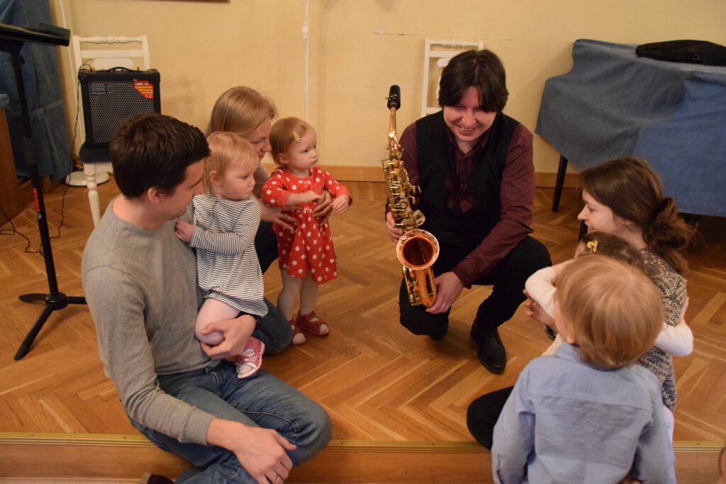 Фото: gorodmus.ru. Правообладатель: Детский проект «Город Муз» / АНО «Центр современных технологий в искусстве "Арт-паркИНГ"». 7_dZ0_yn8geoeLzpnJdTyXnNhrrPM7-P71cQZLI8koYhv3zyhnhmvsJpCSoPgbs4Us4P-98heXKQDlfMcj5pLHn8.jpg