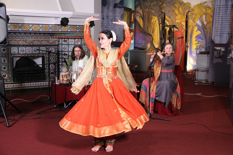 Исполнительница индийских танцев Марина Брынова. Фото предоставлено организаторами.
