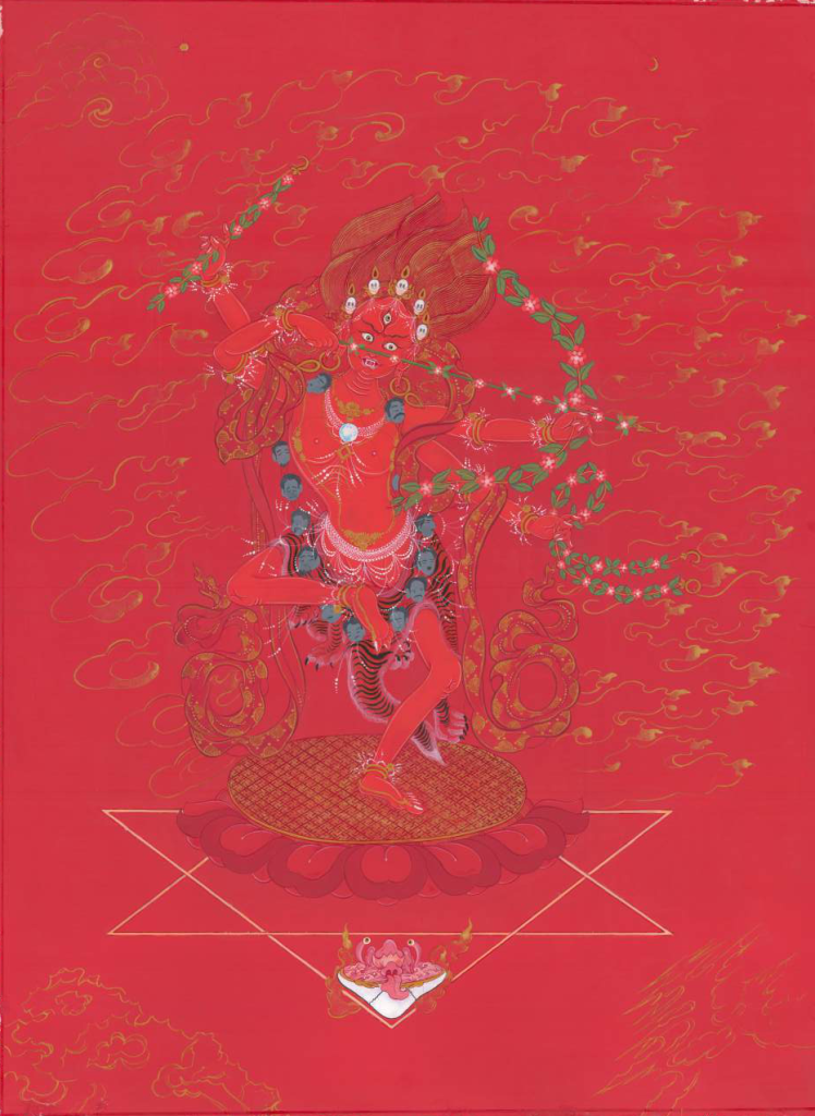 Лариса Рожнова «Курукулла, Красная Тара» (2018). Из личного архива автора. Техника Мартанг (на красном фоне, золото). Здесь использована краска синдур. Это красная священная краска, которую ставят в качестве точки на лоб, покрывают ладони, стопы. Лариса Рожнова «Курукулла, Красная Тара» (2018). Из личного архива автора.