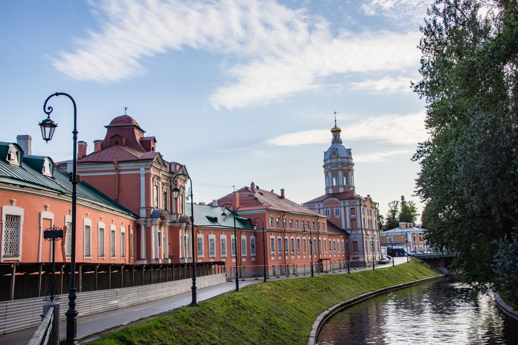 Свято-Троицкая Александро-Невская Лавра. Фото: Ирина Иванова.