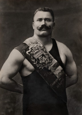 Неизвестный автор. Борец Иван Поддубный. 1907.