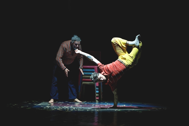 Компания Käfig Мурада Мерзуки. Спектакль «Прекрасное время». Автор: Christophe Bernard. Фото предоставлено пресс-службой фестиваля Dance Open. 