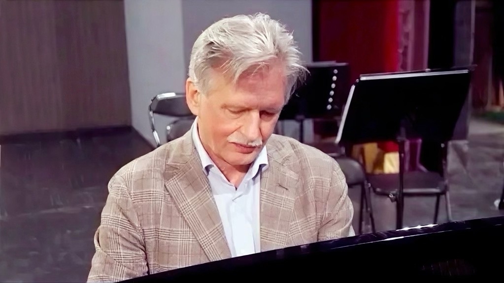 Композитор Леонид Левашкевич. Фотографии предоставлены НК Творческое содружество «Маэстро». Композитор Леонид Левашкевич. Фотографии предоставлены НК Творческое содружество «Маэстро».