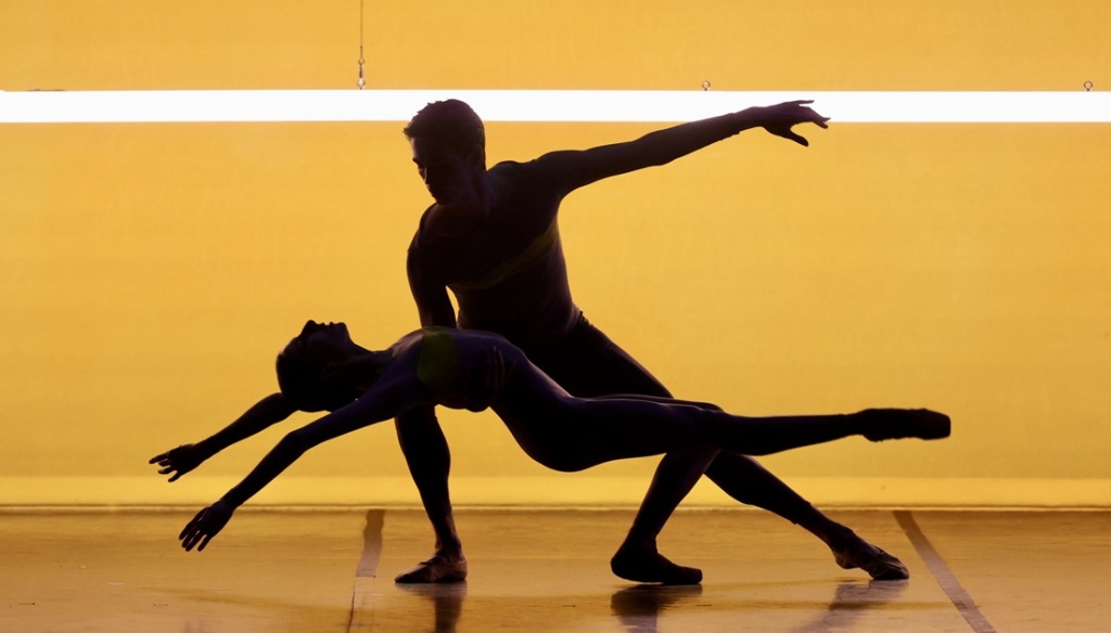 «Брух. Сюита». Фото: Стас Левшин. «Брух. Сюита». Фото: Стас Левшин.