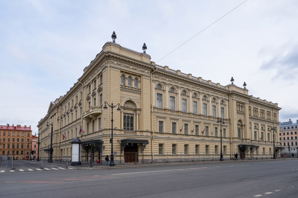 В 2021 году реализация проекта была передана компании «Единый заказчик в сфере строительства». 
