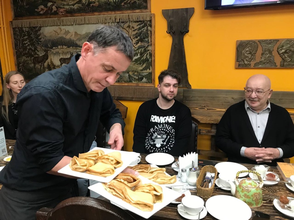 В честь своего юбилея ДК подготовил разнообразный репертуар программ и мероприятий - как для искушенной публики, так и для тех, кто только открывает для себя Петербург. 