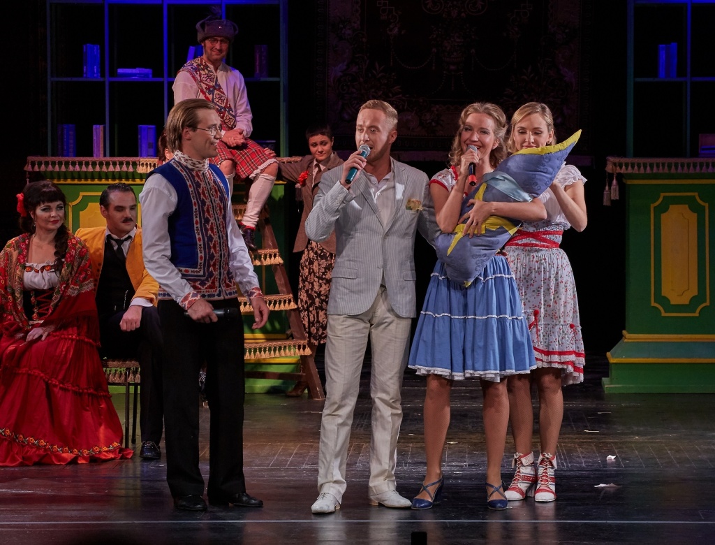 Правообладатель: театр «Буфф».