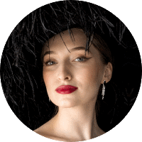 Елена Сохацкая.png