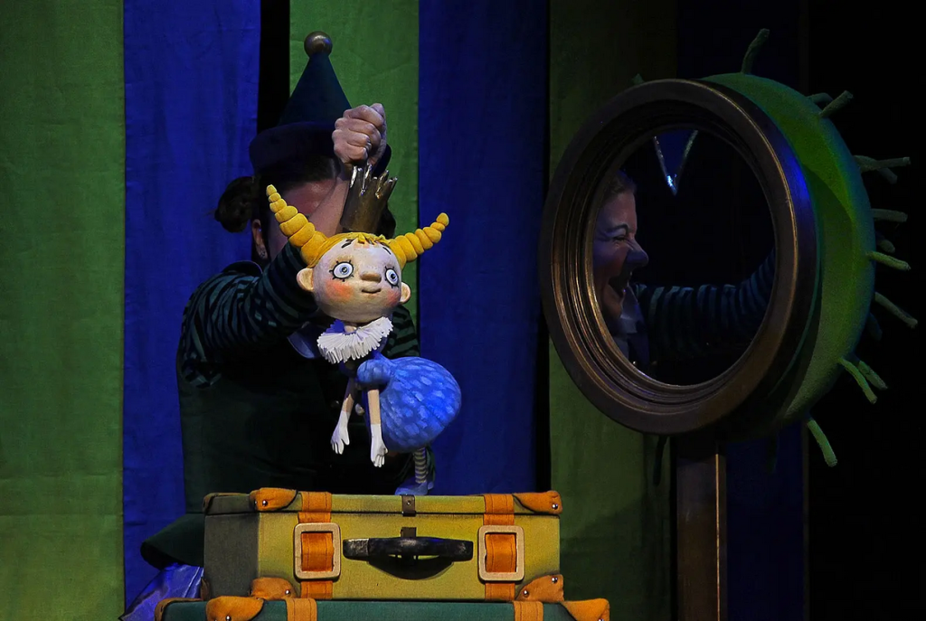 Источник: teatrskazki.spb.ru. Правообладатель: Кукольный театр сказки. Screenshot 2025-05-30 at 15-48-44 princessa_foto5_min.jpg (Изображение WEBP 1580 × 1060 пикселей) — Масштабированное (77_).png
