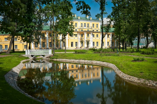 Усадебный сад Музея-усадьбы Г.Р. Державина. Фото: vk.com/museumpushkinspb. Правообладатель: vk.com/museumpushkinspb. Усадебный сад Музея-усадьбы Г.Р. Державина. Фото: vk.com/museumpushkinspb. Правообладатель: vk.com/museumpushkinspb.