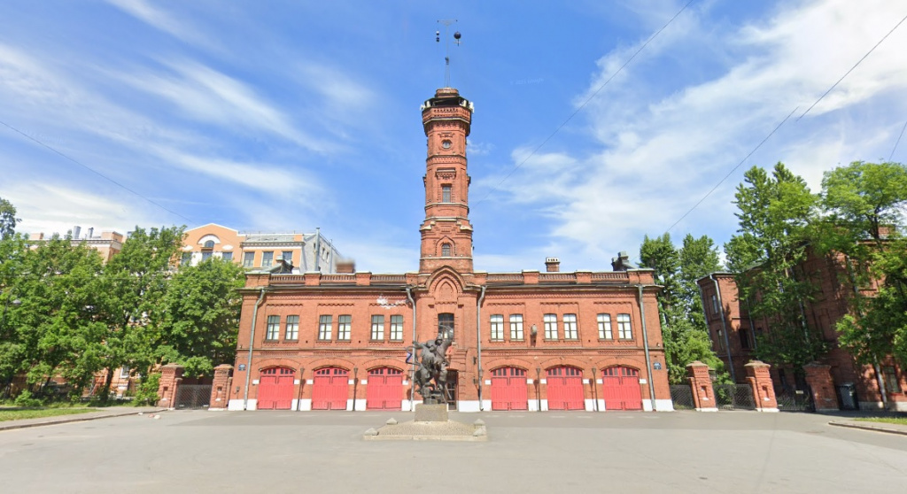 Памятник пожарному. Источник: google maps