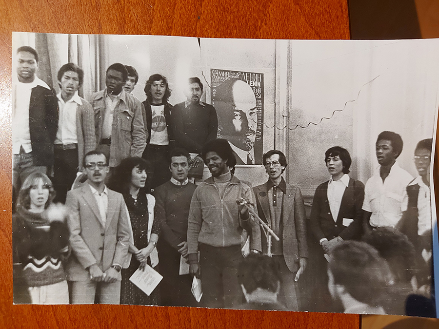 Омер Дельгадо в составе студенческого хора подготовительного факультета Политехнического Института выступает в декабре 1980 года (Ленинград). В его составе - иностранные студенты разных стран мира.