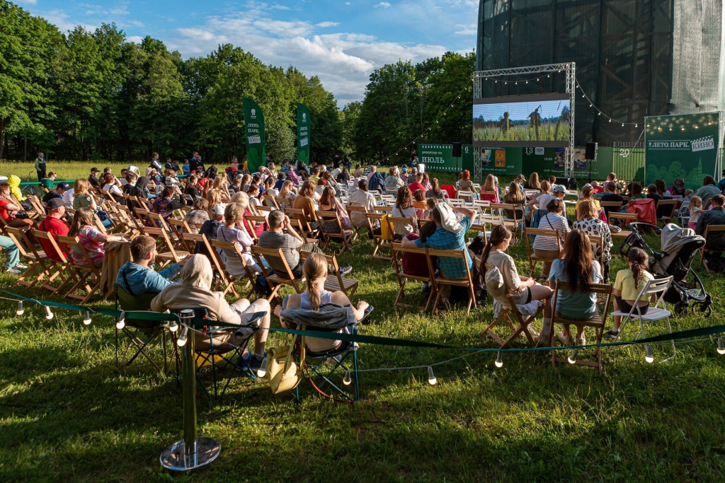 Правообладатель: Парковое агентство Ленобласти, letoparkkino.ru. Правообладатель: Парковое агентство Ленобласти, letoparkkino.ru.