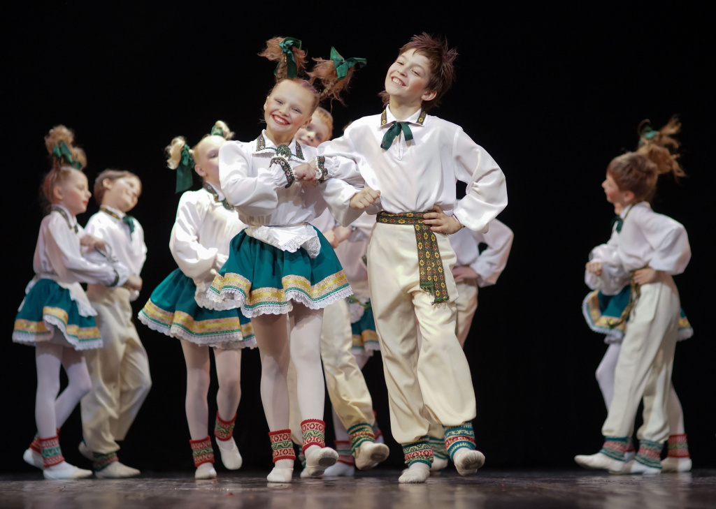 Созданный в 1990 году ансамбль «Россияночка» является многократным обладателем Гран-при международных и всероссийских конкурсов. Фото: dance-rus.ru.