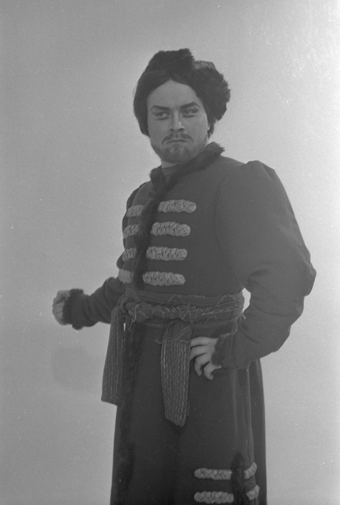 Алексей Стеблянко в роли Тучи в «Псковитянке». Фото: Ю.Ларионов (1984). 