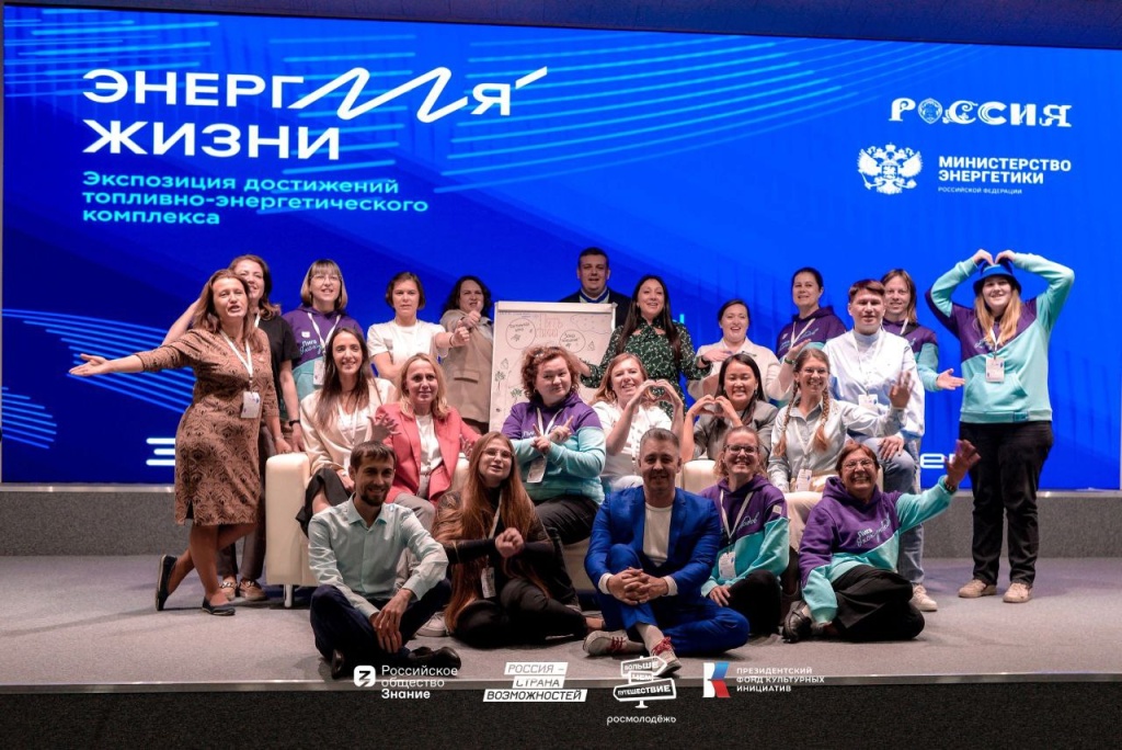Победители конкурса. Фото: пресс-служба Санкт-Петербургского театра глухих.