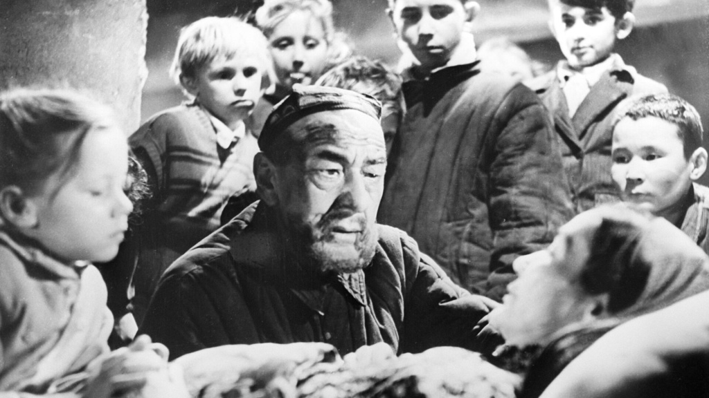 Кадр из фильма «Ты не сирота».