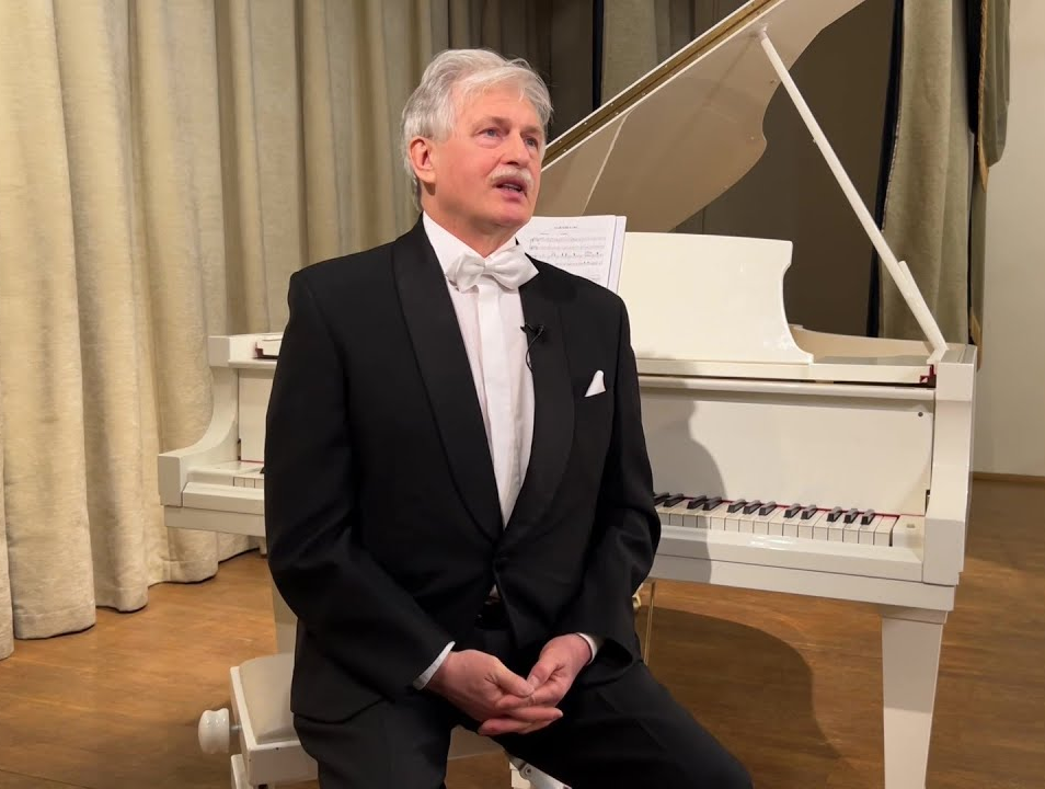 Леонид Левашкевич. Правообладатель: НК «Творческое содружество «Маэстро».